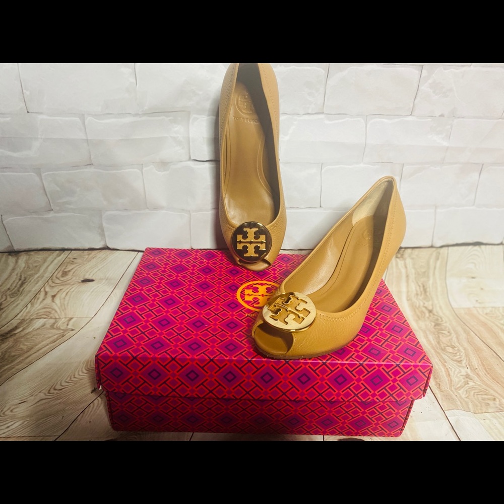 Tory Burch Chelsea wedges